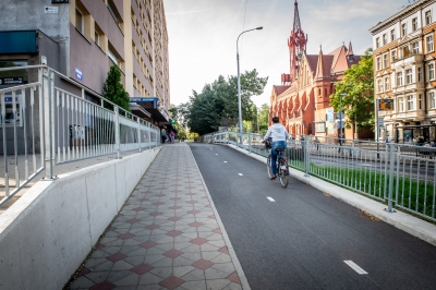 Ograniczenie prędkości dla rowerów na Grabiszyńskiej?  - 8