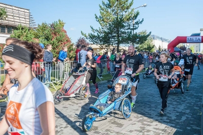 Wrocław: Ponad 750 osób wystartowało w Biegu Uniwersytetu Medycznego  - 9