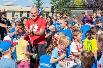 Wrocław: Ponad 750 osób wystartowało w Biegu Uniwersytetu Medycznego  - 19