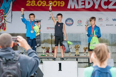 Wrocław: Ponad 750 osób wystartowało w Biegu Uniwersytetu Medycznego  - 27