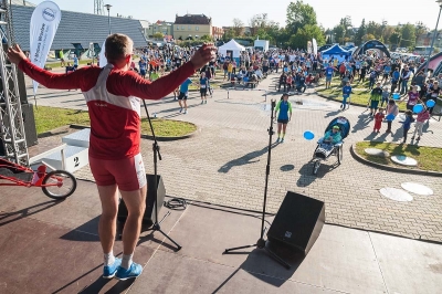 Wrocław: Ponad 750 osób wystartowało w Biegu Uniwersytetu Medycznego  - 6