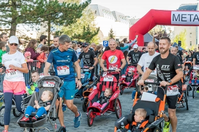 Wrocław: Ponad 750 osób wystartowało w Biegu Uniwersytetu Medycznego  - 8