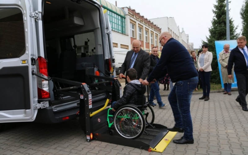 Niepełnosprawni legniczanie zostaną zawiezieni na wybory - fot. Karolina Kurczab