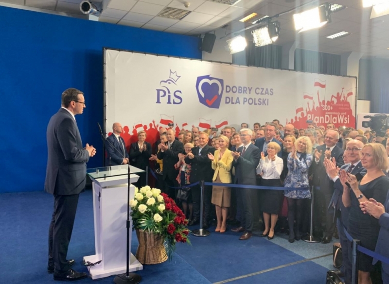 Państwowa Komisja Wyborcza podała oficjalne wyniki wyborów do Sejmu i Senatu [RELACJA LIVE] - fot. Twitter Prawo i Sprawiedliwość