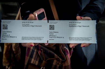 Ponad tysiąc zaproszeń rozdane w kilkadziesiąt minut. Olbrzymie zainteresowanie spotkaniem z Tokarczuk - 2