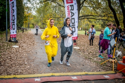 Kolorowo i na sportowo. Za nami Bieg Halloween Radia Wrocław w Parku Grabiszyńskim - 184