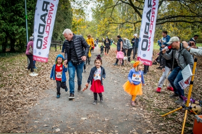 Kolorowo i na sportowo. Za nami Bieg Halloween Radia Wrocław w Parku Grabiszyńskim - 235