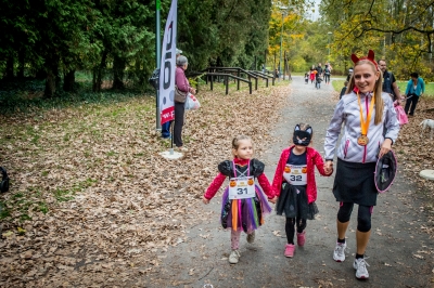 Kolorowo i na sportowo. Za nami Bieg Halloween Radia Wrocław w Parku Grabiszyńskim - 236