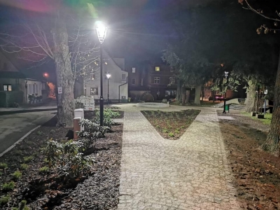 Po latach zainwestowali w oświetlenie. Gmina Mierosz&oacute;w ma zachwycać także nocą