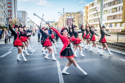 Radosna Parada Niepodległości na ulicach Wrocławia [ZDJĘCIA] - 17