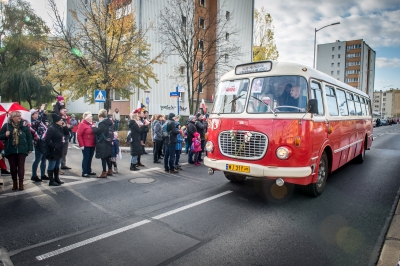 Radosna Parada Niepodległości na ulicach Wrocławia [ZDJĘCIA] - 24