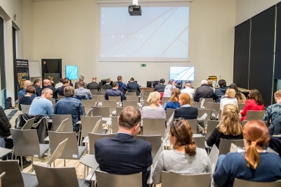 Politechnika Wrocławska likwiduje bariery dla osób niepełnosprawnych [FOTO] - 2