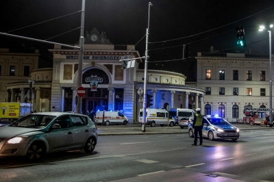 Pożar na Dworcu Świebodzkim. Jedna osoba nie żyje [AKTUALIZACJA] - 6