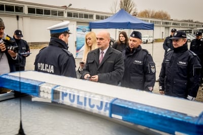 Dziewięć nowych samochodów trafiło do dolnośląskiej policji [ZDJĘCIA] - 9