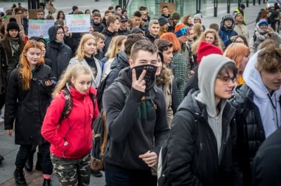Młodzieżowy Strajk Klimatyczny w centrum Wrocławia [FOTO] - 2