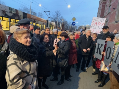 Wrocław: Manifestacja solidarności z sędziami - 7