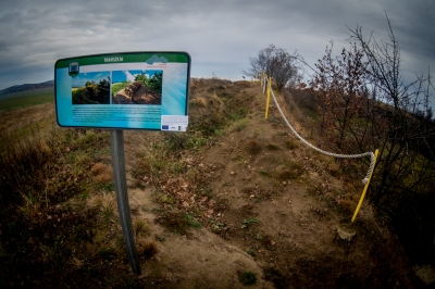Z zaśmieconego, nieczynnego kamieniołomu zrobili turystyczną perełkę - 12