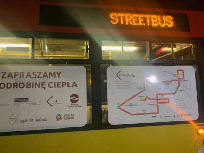 Na ulice Wrocławia wyjechał pierwszy streetbus - 3