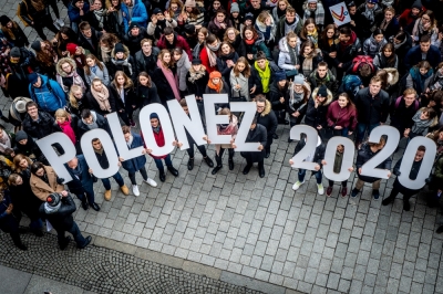 Wrocław: Zatańczyli Poloneza dla Fredry [ZDJĘCIA]