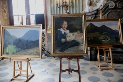 Dwa pejzaże i portret najmłodszego syna księżnej wróciły do Zamku Książ