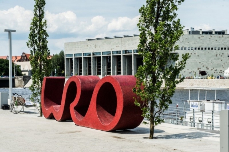 Ponad 400 wniosków do Wrocławskiego Budżetu Obywatelskiego - Napis-rzeźba Wro to jeden ze zwycięskich projektów poprzednich edycji