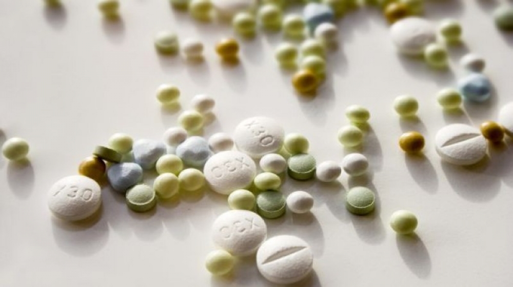 W aptekach brakuje leków na choroby tarczycy - zdjęcia ilustracyjne: wikimedia commons/cc/Takkk