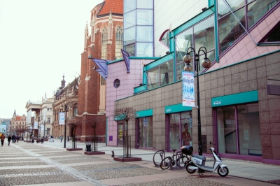 Wrocław. Miasto spotkań i kontrast&oacute;w [FOTOREPORTAŻ]