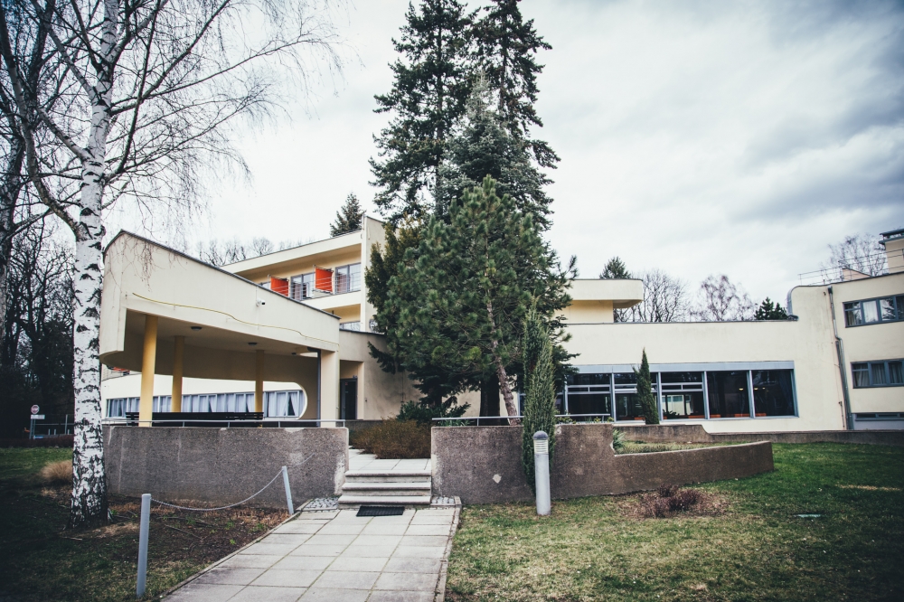 WUWA [FOTOSPACER]