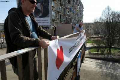 "Jesteście wspaniali!". Wrocław dziękuje lekarzom [ZOBACZ] - 4