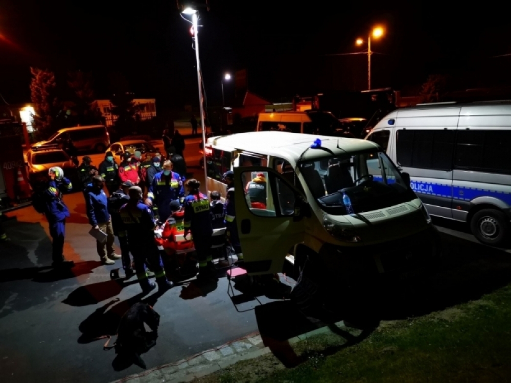 Płetwonurkowie wznowili poszukiwania 3,5-letniego chłopca z Nowogrodźca - fot. 112 Polkowice
