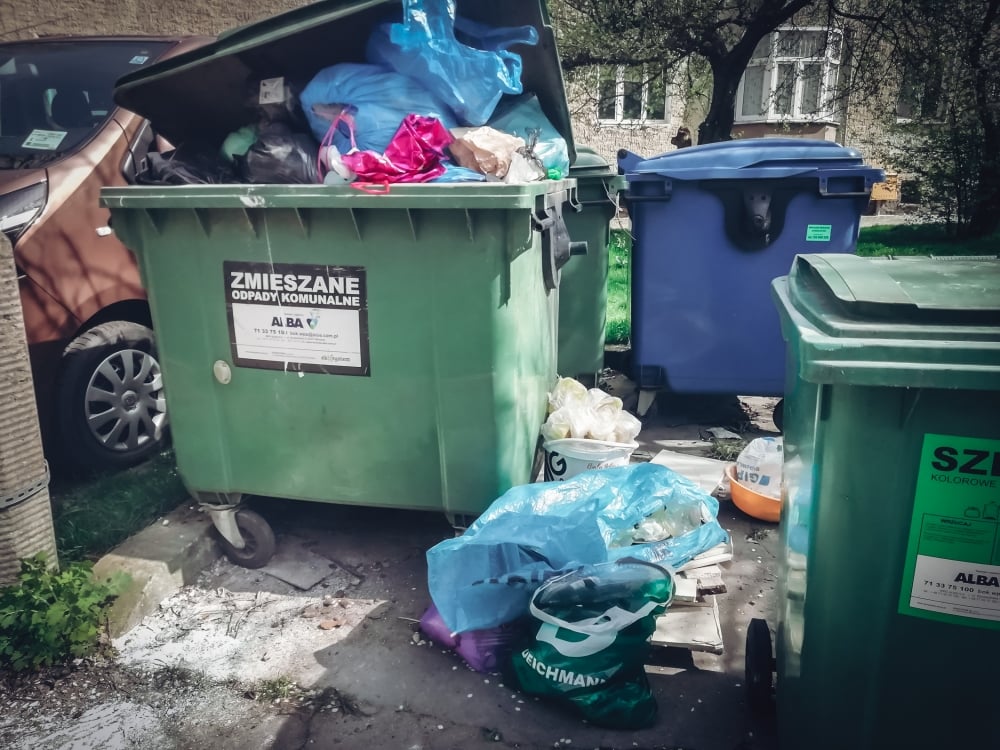 REAKCJA24: Nocny wywóz śmieci w niektórych miejscach Wrocławia. Mieszkańcy nie mogą spać - fot. Patrycja Dzwonkowska