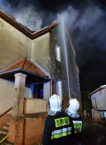 Pożar w Wińsku. 17 osób bez dachu nad głową - 7