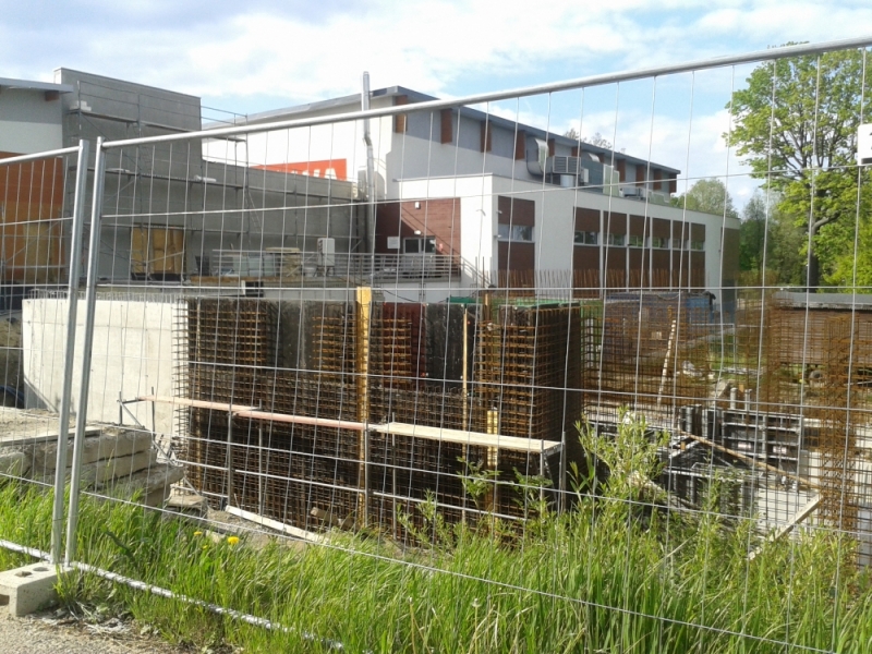 Trwa budowa szkoły w Szczawnie Zdroju. To jedna z największych inwestycji ostatnich lat - B. Szeligowska