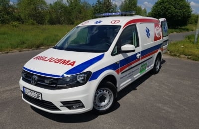 Szpital w Legnicy ma ambulans do transportu chorych na covid-19