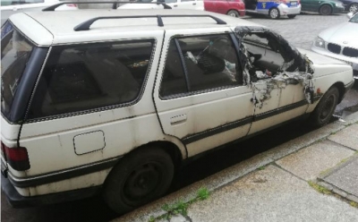 Wypowiedzieli wojnę porzuconym w mieście wrakom - 12