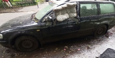 Wypowiedzieli wojnę porzuconym w mieście wrakom - 15