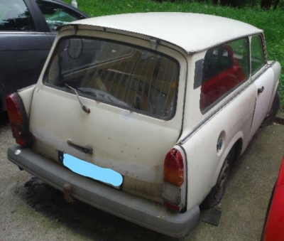 Wypowiedzieli wojnę porzuconym w mieście wrakom - 6