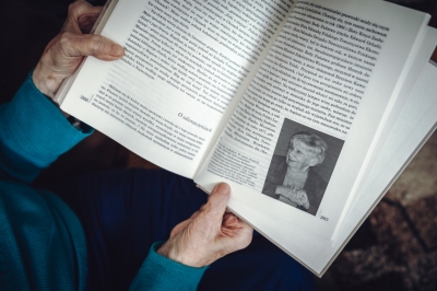"Rodzina, dystans do siebie i poczucie humoru" - to przepis "na setkę". Na Dolnym Śląsku przybywa stulatków - 8