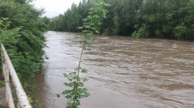 Pada w powiecie kłodzkim. Rośnie poziom w&oacute;d