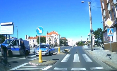 Legnica: Pościg za motocyklistą zakończony wypadkiem [FILM]