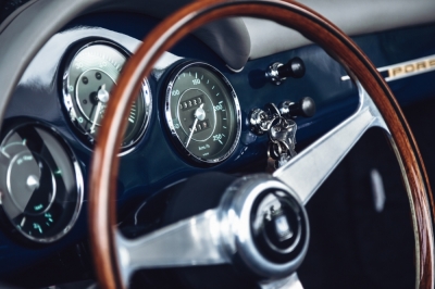 Gratka dla fan&oacute;w marki Porsche. Ponad 20 klasyk&oacute;w we Wrocławiu