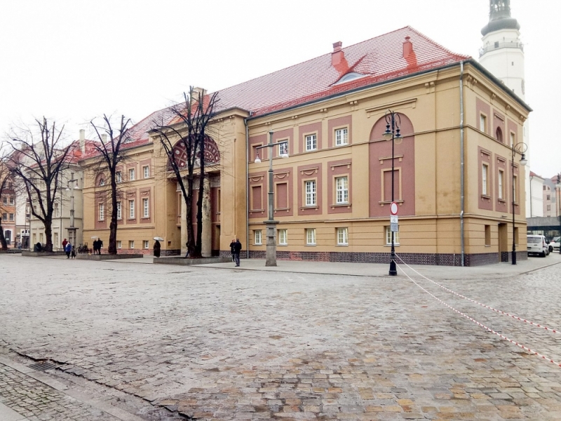 "Odbudowa teatru w Głogowie to jedno z najważniejszych wydarzeń historycznych Polski" - fot. Wikipedia