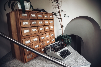 Od kościoła, przez salę gimnastyczną po... bibliotekę. Zobaczysz tylko z nami! - 13