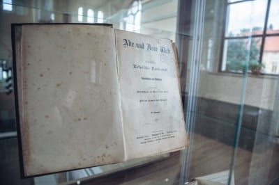 Od kościoła, przez salę gimnastyczną po... bibliotekę. Zobaczysz tylko z nami! - 3