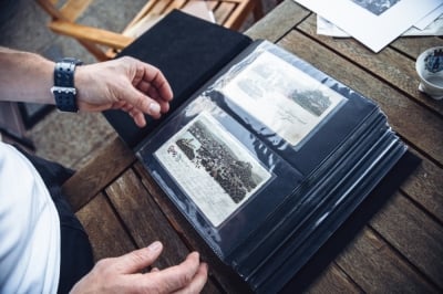 Widok&oacute;wki, zdjęcia i album leżący sto lat na strychu [FOTOREPORTAŻ]