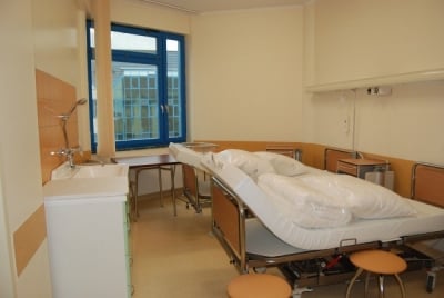 Koronawirus zamknął porodówkę szpitala przy Borowskiej we Wrocławiu