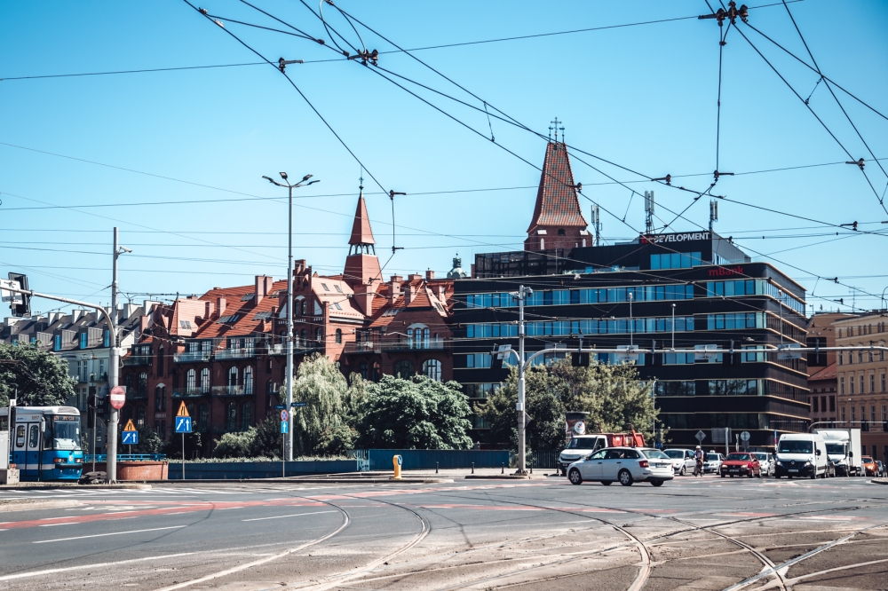 Promenada i dawny szpital prawie gotowe [FOTOSPACER]