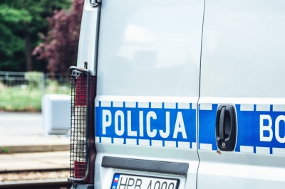 Pościg policjant&oacute;w za... traktorem