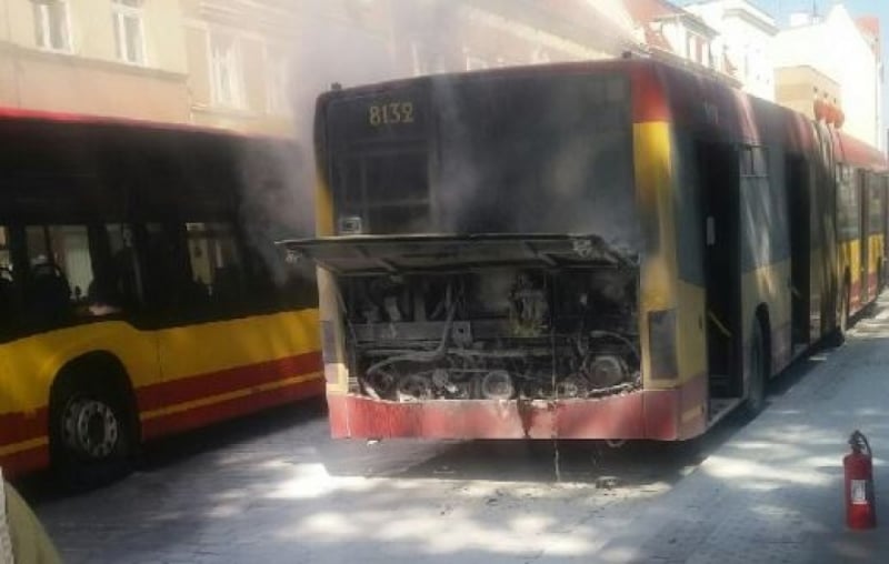 Pożar w autobusie wrocławskiej komunikacji miejskiej - fot. Ewa Zając
