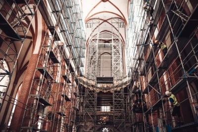 To historyczna chwila. Rozpoczął się montaż zrekonstruowanych XVIII-wiecznych organów - 7